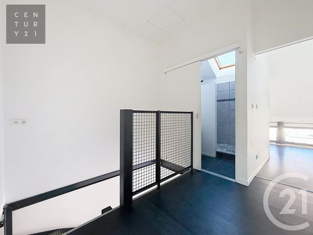 Appartement Loft à vendre - 3 pièces - 64.21 m2 - TROYES - 10 - CHAMPAGNE-ARDENNE - Century 21 Lairé Immobilier