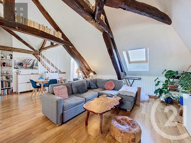 Appartement T2 à louer - 2 pièces - 53.16 m2 - TROYES - 10 - CHAMPAGNE-ARDENNE - Century 21 Lairé Immobilier