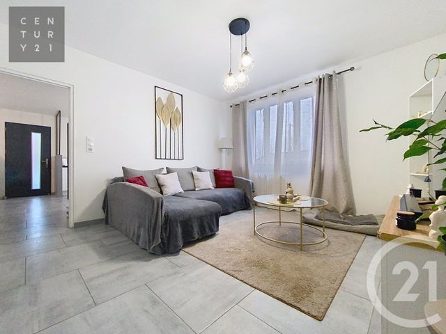 maison à vendre - 4 pièces - 82.0 m2 - ST ANDRE LES VERGERS - 10 - CHAMPAGNE-ARDENNE - Century 21 Lairé Immobilier