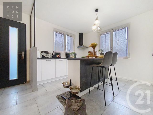 maison à vendre - 4 pièces - 82.0 m2 - ST ANDRE LES VERGERS - 10 - CHAMPAGNE-ARDENNE - Century 21 Lairé Immobilier