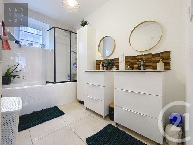 maison à vendre - 4 pièces - 82.0 m2 - ST ANDRE LES VERGERS - 10 - CHAMPAGNE-ARDENNE - Century 21 Lairé Immobilier