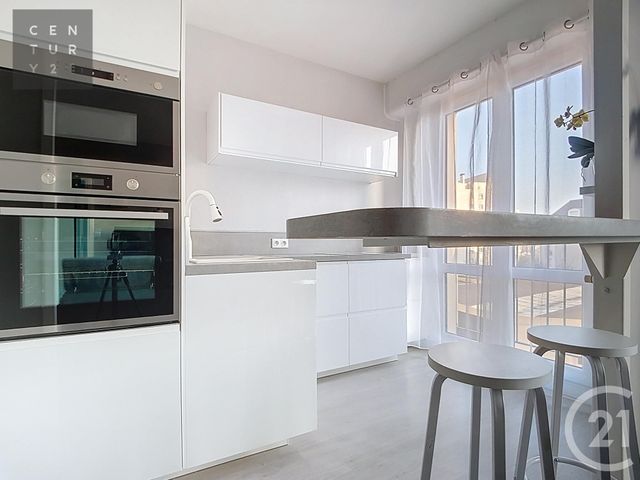 Appartement à vendre - 2 pièces - 45.08 m2 - TROYES - 10 - CHAMPAGNE-ARDENNE - Century 21 Lairé Immobilier