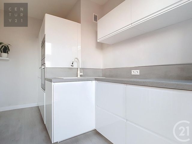 Appartement à vendre - 2 pièces - 45.08 m2 - TROYES - 10 - CHAMPAGNE-ARDENNE - Century 21 Lairé Immobilier