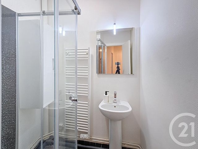 Appartement F1 à louer - 1 pièce - 26.1 m2 - TROYES - 10 - CHAMPAGNE-ARDENNE - Century 21 Lairé Immobilier