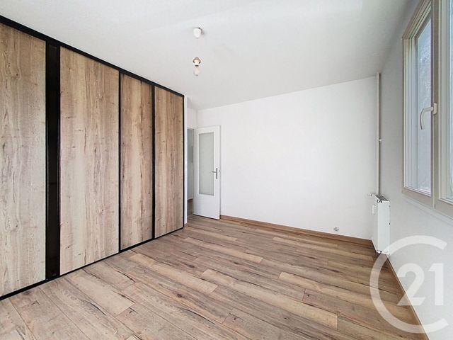 Appartement T2 à louer - 2 pièces - 46.51 m2 - STE SAVINE - 10 - CHAMPAGNE-ARDENNE - Century 21 Lairé Immobilier