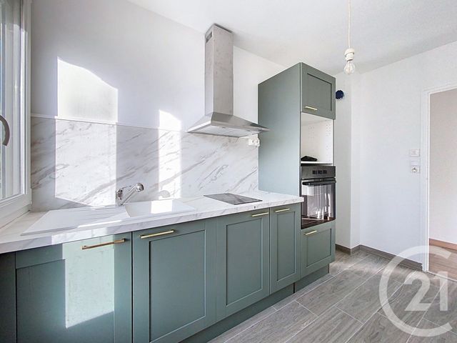 Appartement T2 à louer - 2 pièces - 46.51 m2 - STE SAVINE - 10 - CHAMPAGNE-ARDENNE - Century 21 Lairé Immobilier