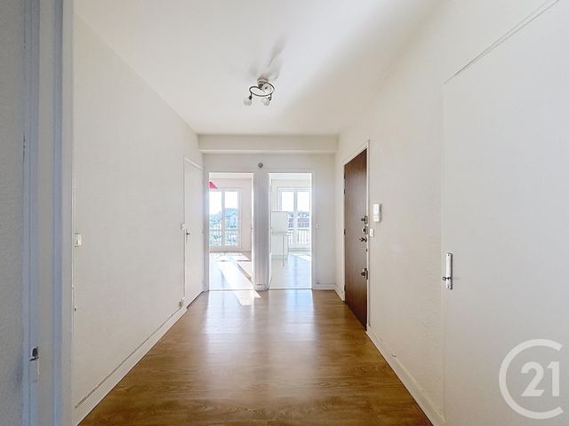 Appartement F3 à louer - 3 pièces - 77.0 m2 - TROYES - 10 - CHAMPAGNE-ARDENNE - Century 21 Lairé Immobilier