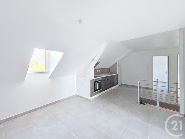 Appartement F4 à louer - 4 pièces - 51.9 m2 - STE SAVINE - 10 - CHAMPAGNE-ARDENNE - Century 21 Lairé Immobilier