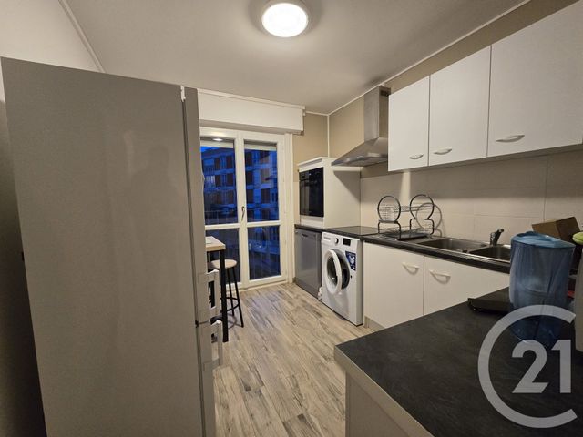 Appartement T2 à louer - 2 pièces - 55.0 m2 - TROYES - 10 - CHAMPAGNE-ARDENNE - Century 21 Lairé Immobilier