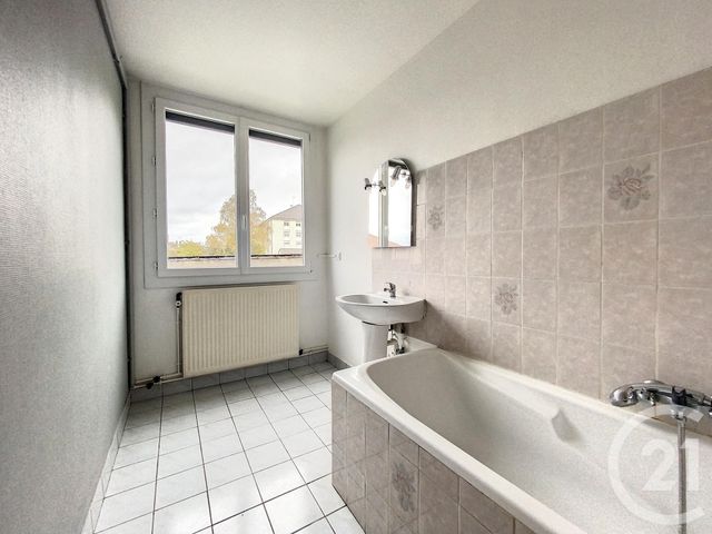 Appartement F3 à louer - 3 pièces - 57.0 m2 - TROYES - 10 - CHAMPAGNE-ARDENNE - Century 21 Lairé Immobilier