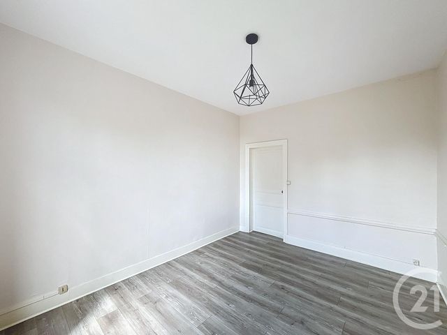 Appartement F2 à louer - 2 pièces - 45.0 m2 - STE SAVINE - 10 - CHAMPAGNE-ARDENNE - Century 21 Lairé Immobilier