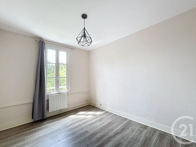 Appartement F2 à louer - 2 pièces - 45.0 m2 - STE SAVINE - 10 - CHAMPAGNE-ARDENNE - Century 21 Lairé Immobilier