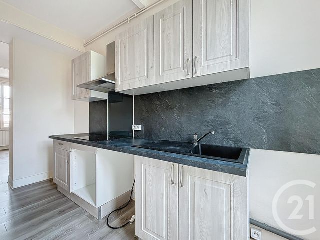 Appartement F2 à louer - 2 pièces - 45.0 m2 - STE SAVINE - 10 - CHAMPAGNE-ARDENNE - Century 21 Lairé Immobilier