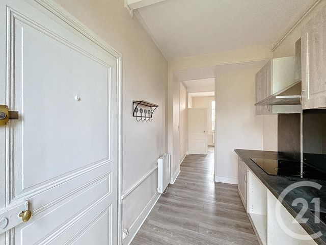 Appartement F2 à louer - 2 pièces - 45.0 m2 - STE SAVINE - 10 - CHAMPAGNE-ARDENNE - Century 21 Lairé Immobilier