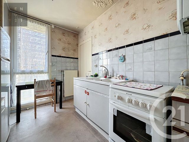 Appartement à vendre - 3 pièces - 60.35 m2 - TROYES - 10 - CHAMPAGNE-ARDENNE - Century 21 Lairé Immobilier