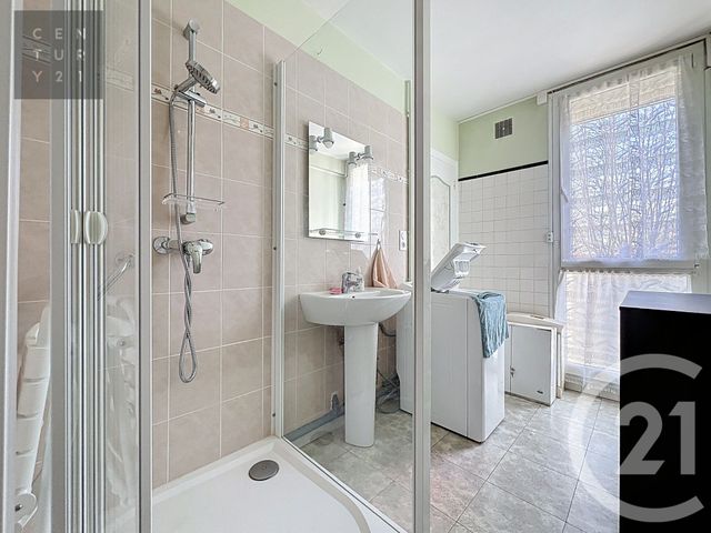 Appartement à vendre - 3 pièces - 60.35 m2 - TROYES - 10 - CHAMPAGNE-ARDENNE - Century 21 Lairé Immobilier