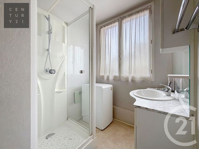Appartement à vendre - 3 pièces - 62.36 m2 - TROYES - 10 - CHAMPAGNE-ARDENNE - Century 21 Lairé Immobilier