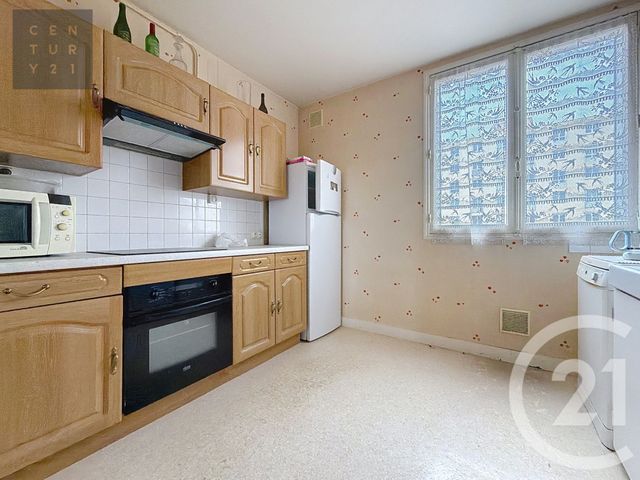 Appartement à vendre - 3 pièces - 62.36 m2 - TROYES - 10 - CHAMPAGNE-ARDENNE - Century 21 Lairé Immobilier