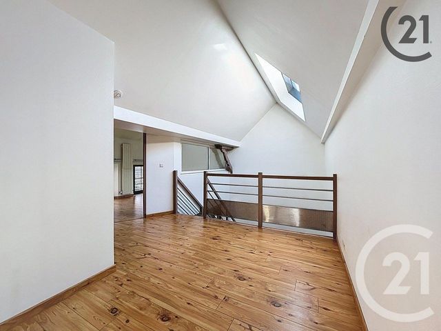 Appartement à louer - 4 pièces - 118.79 m2 - STE SAVINE - 10 - CHAMPAGNE-ARDENNE - Century 21 Lairé Immobilier