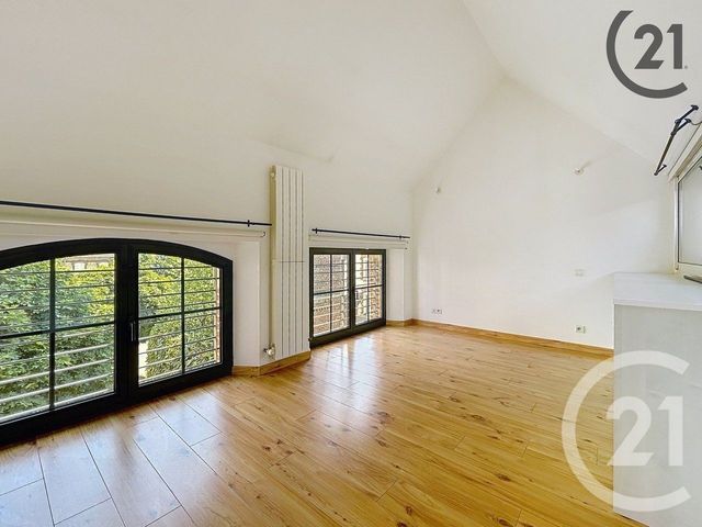 Appartement à louer - 4 pièces - 118.79 m2 - STE SAVINE - 10 - CHAMPAGNE-ARDENNE - Century 21 Lairé Immobilier