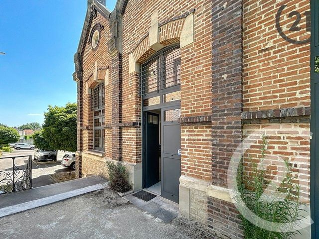 Appartement à louer - 4 pièces - 118.79 m2 - STE SAVINE - 10 - CHAMPAGNE-ARDENNE - Century 21 Lairé Immobilier