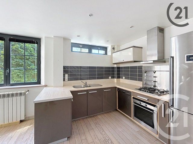 Appartement à louer - 4 pièces - 118.79 m2 - STE SAVINE - 10 - CHAMPAGNE-ARDENNE - Century 21 Lairé Immobilier