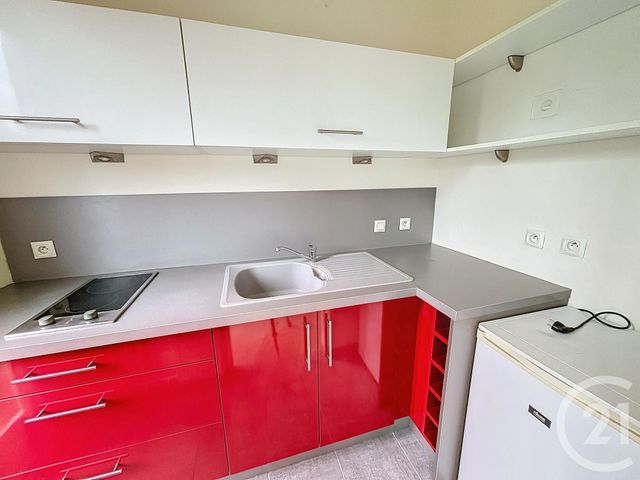 Appartement F1 à louer - 1 pièce - 25.8 m2 - TROYES - 10 - CHAMPAGNE-ARDENNE - Century 21 Lairé Immobilier