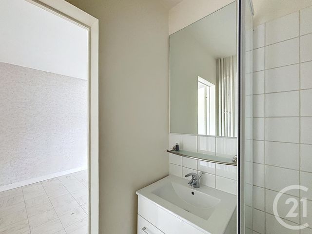 Appartement F1 à louer - 1 pièce - 25.8 m2 - TROYES - 10 - CHAMPAGNE-ARDENNE - Century 21 Lairé Immobilier