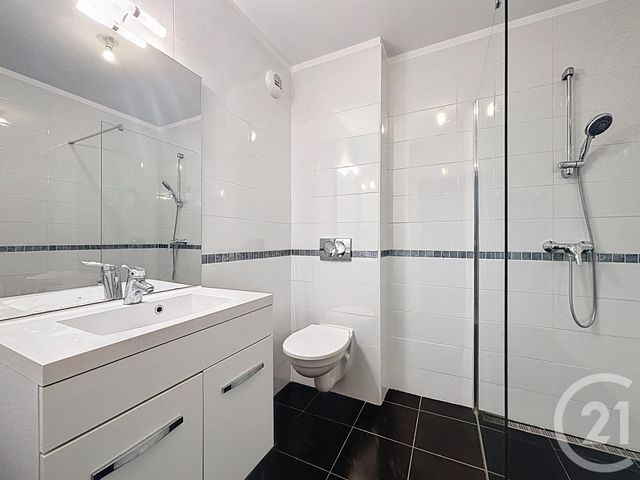 Appartement F1 à louer - 1 pièce - 31.0 m2 - STE SAVINE - 10 - CHAMPAGNE-ARDENNE - Century 21 Lairé Immobilier