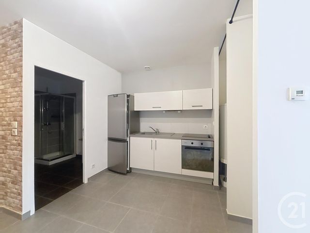 Appartement F2 à louer - 2 pièces - 50.0 m2 - TROYES - 10 - CHAMPAGNE-ARDENNE - Century 21 Lairé Immobilier