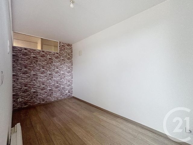 Appartement F2 à louer - 2 pièces - 50.0 m2 - TROYES - 10 - CHAMPAGNE-ARDENNE - Century 21 Lairé Immobilier