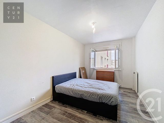 Appartement T2 à louer - 2 pièces - 53.68 m2 - LA CHAPELLE ST LUC - 10 - CHAMPAGNE-ARDENNE - Century 21 Lairé Immobilier