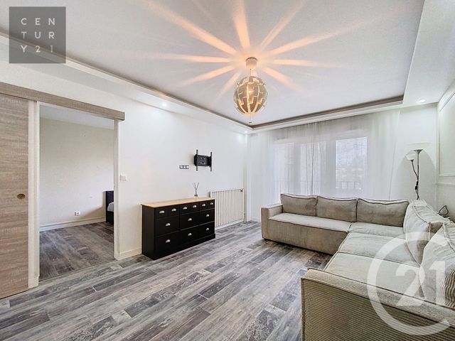 Appartement T2 à louer - 2 pièces - 53.68 m2 - LA CHAPELLE ST LUC - 10 - CHAMPAGNE-ARDENNE - Century 21 Lairé Immobilier