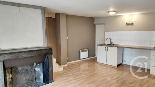 Appartement à louer - 2 pièces - 54.0 m2 - TROYES - 10 - CHAMPAGNE-ARDENNE - Century 21 Lairé Immobilier