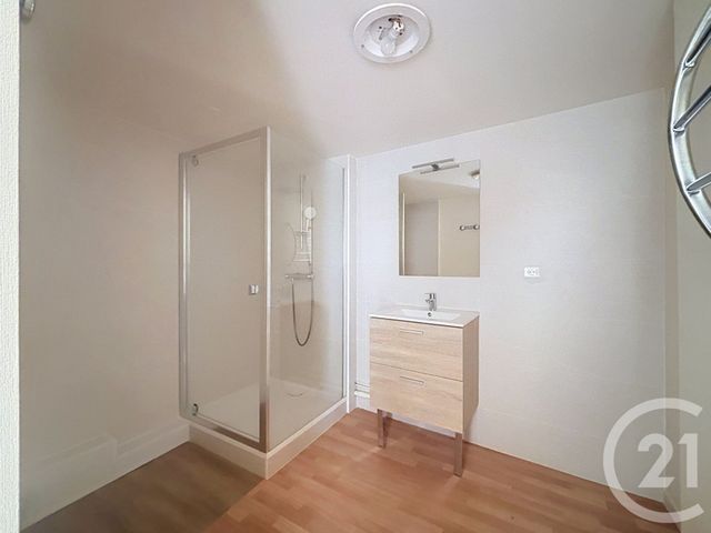 Appartement à louer - 2 pièces - 54.0 m2 - TROYES - 10 - CHAMPAGNE-ARDENNE - Century 21 Lairé Immobilier