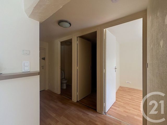 Appartement à louer - 2 pièces - 54.0 m2 - TROYES - 10 - CHAMPAGNE-ARDENNE - Century 21 Lairé Immobilier