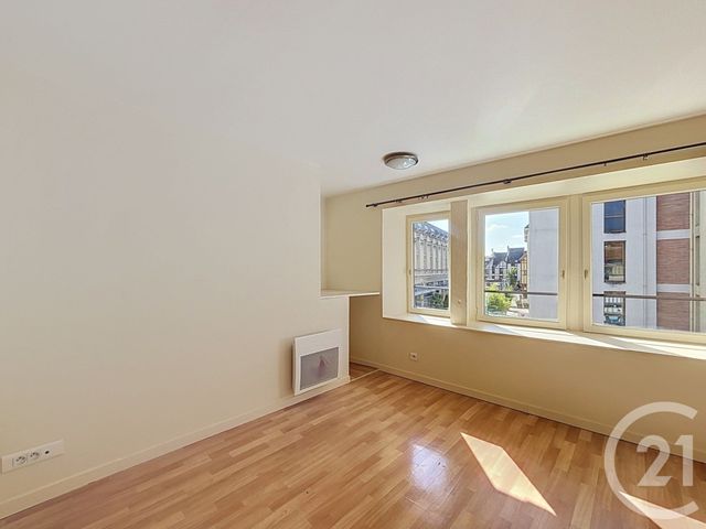 Appartement à louer - 2 pièces - 54.0 m2 - TROYES - 10 - CHAMPAGNE-ARDENNE - Century 21 Lairé Immobilier