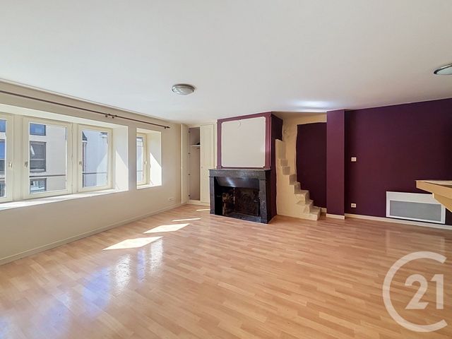 Appartement à louer - 2 pièces - 54.0 m2 - TROYES - 10 - CHAMPAGNE-ARDENNE - Century 21 Lairé Immobilier