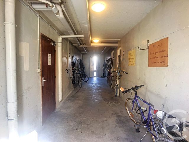 Appartement F1 à louer - 1 pièce - 27.0 m2 - ST JULIEN LES VILLAS - 10 - CHAMPAGNE-ARDENNE - Century 21 Lairé Immobilier