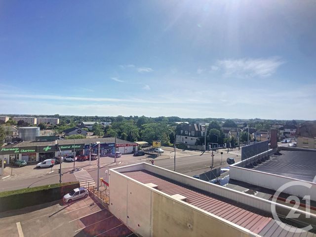 Appartement F1 à louer - 1 pièce - 27.0 m2 - ST JULIEN LES VILLAS - 10 - CHAMPAGNE-ARDENNE - Century 21 Lairé Immobilier