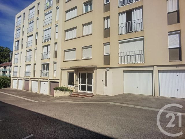 Appartement F1 à louer - 1 pièce - 27.0 m2 - ST JULIEN LES VILLAS - 10 - CHAMPAGNE-ARDENNE - Century 21 Lairé Immobilier
