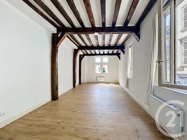 Appartement F6 à louer - 6 pièces - 130.0 m2 - TROYES - 10 - CHAMPAGNE-ARDENNE - Century 21 Lairé Immobilier