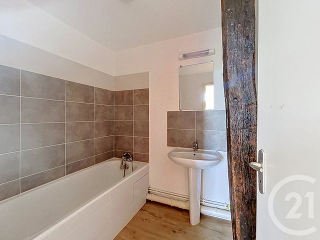 Appartement F6 à louer - 6 pièces - 130.0 m2 - TROYES - 10 - CHAMPAGNE-ARDENNE - Century 21 Lairé Immobilier