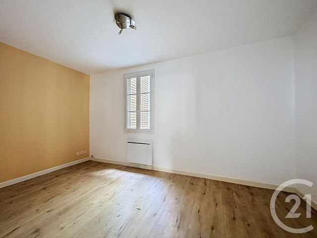 Appartement F6 à louer - 6 pièces - 130.0 m2 - TROYES - 10 - CHAMPAGNE-ARDENNE - Century 21 Lairé Immobilier