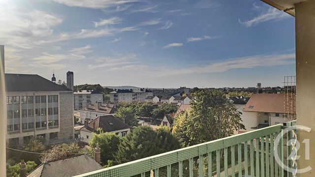 Appartement F3 à louer - 3 pièces - 65.0 m2 - TROYES - 10 - CHAMPAGNE-ARDENNE - Century 21 Lairé Immobilier