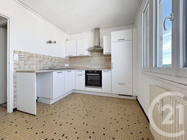 Appartement F3 à louer - 3 pièces - 65.0 m2 - TROYES - 10 - CHAMPAGNE-ARDENNE - Century 21 Lairé Immobilier