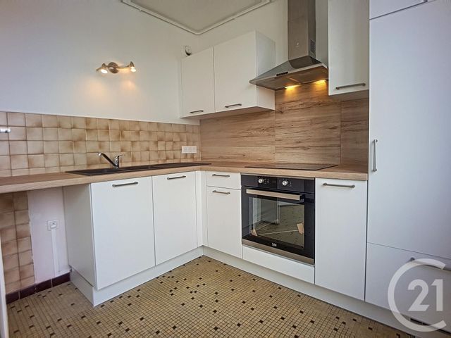 Appartement F3 à louer - 3 pièces - 65.0 m2 - TROYES - 10 - CHAMPAGNE-ARDENNE - Century 21 Lairé Immobilier