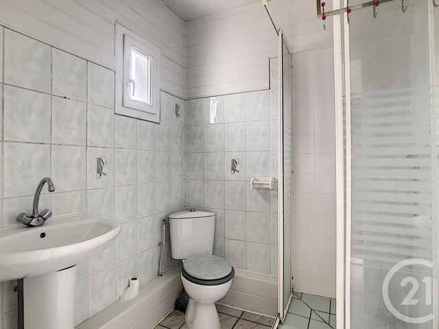 Appartement F4 à louer - 4 pièces - 50.0 m2 - TROYES - 10 - CHAMPAGNE-ARDENNE - Century 21 Lairé Immobilier