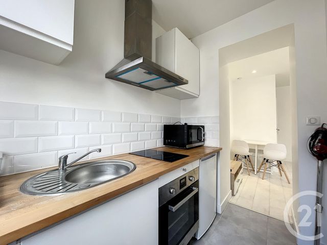 Appartement T2 à louer - 2 pièces - 22.8 m2 - TROYES - 10 - CHAMPAGNE-ARDENNE - Century 21 Lairé Immobilier