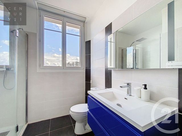 Appartement T2 à louer - 2 pièces - 54.5 m2 - TROYES - 10 - CHAMPAGNE-ARDENNE - Century 21 Lairé Immobilier